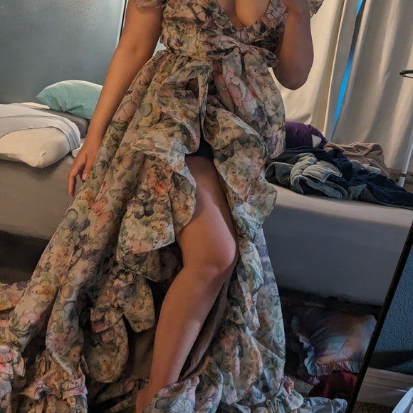 BNWT butterflies botanics Melrose gown size S - Picture 2 of 3